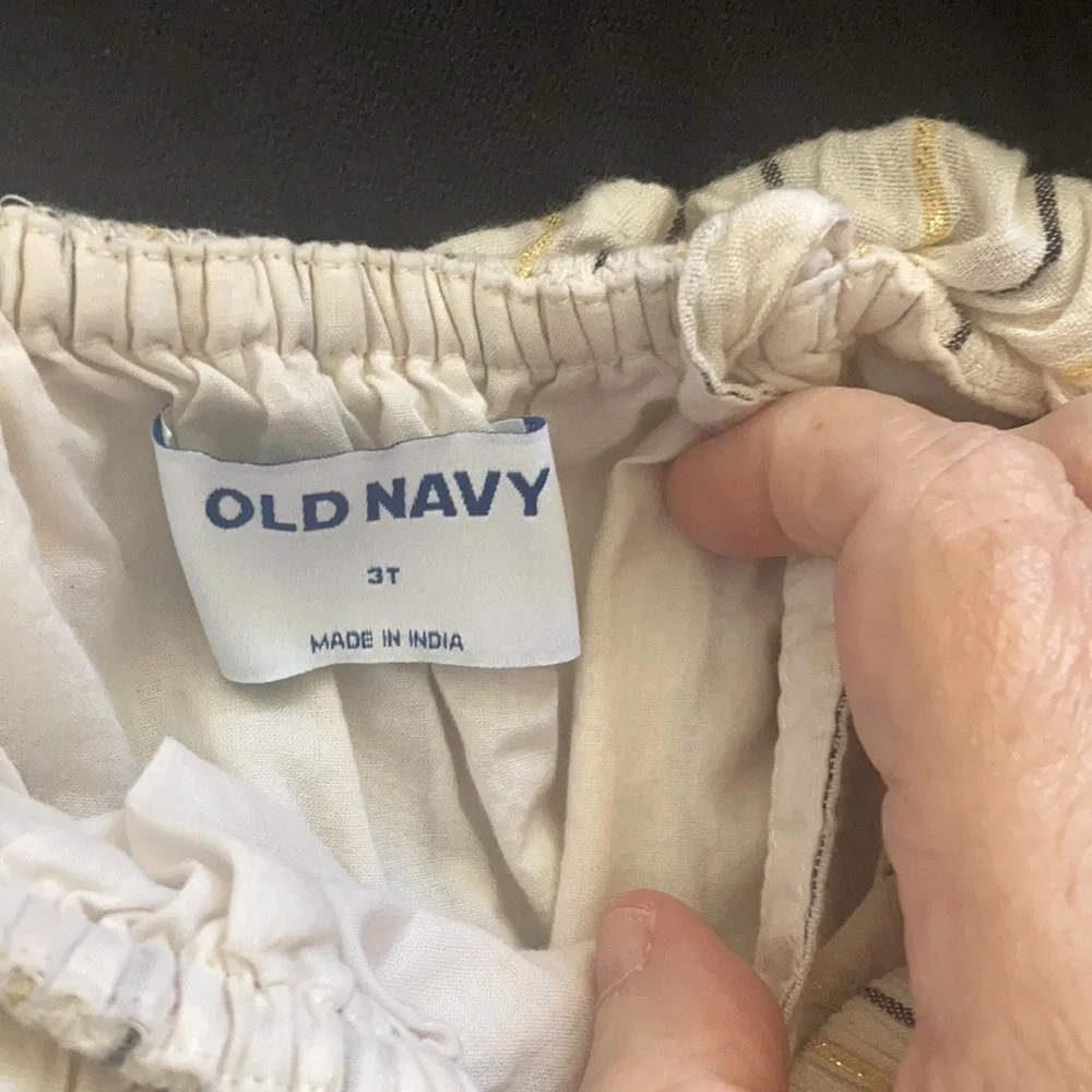 Girls old navy off the shoulder top 3t